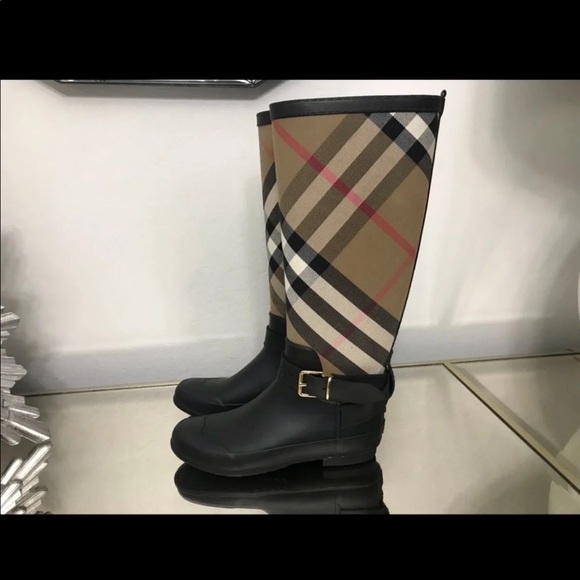 Burberry Shoes - Burberry rain boots